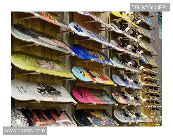 刘娜专访:从初学者到滑板女王的成长之路与心路历程分享 刘娜专访:从初学者到滑板女王的成长之路与心路历程分享