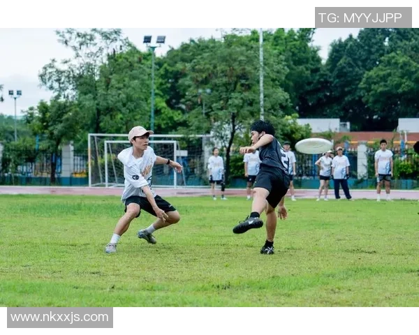 飞盘热潮下的争议声音杭州飞盘队节奏引发热议与反思 飞盘热潮下的争议声音杭州飞盘队节奏引发热议与反思